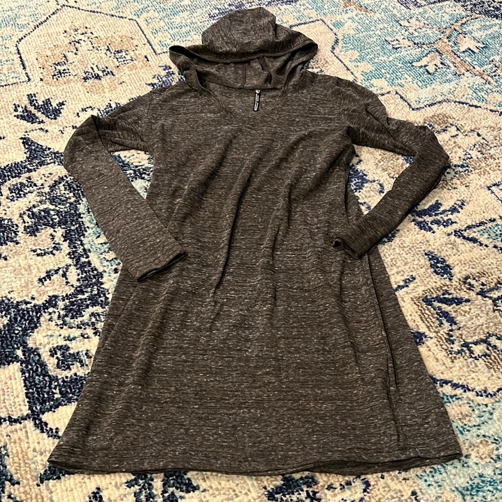 Kuhl hoodie dress medium.